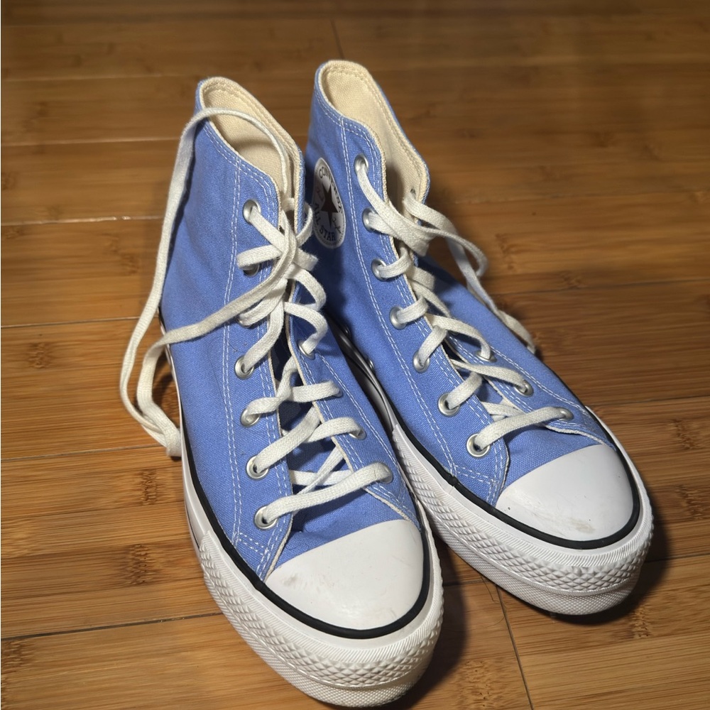 Converse All Star Chuck Taylor  Converse Blue and White High-Tops